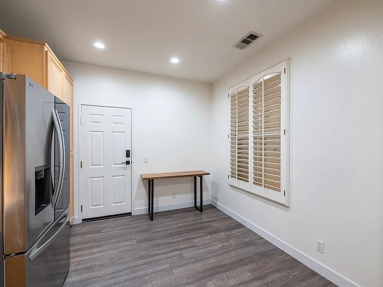 580 Fenwick Way #C — Photo 17