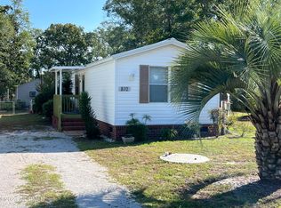 810 Live Oak Dr, Sunset Beach, NC 28468