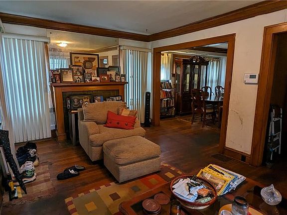 3rd image of 3310 Askew Ave