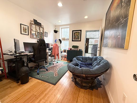 5th image of 1244 Herkimer St #1