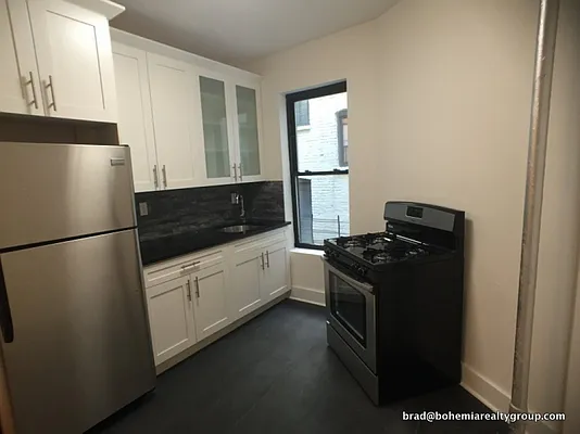 Rented by Bohemia Realty Group | media 25