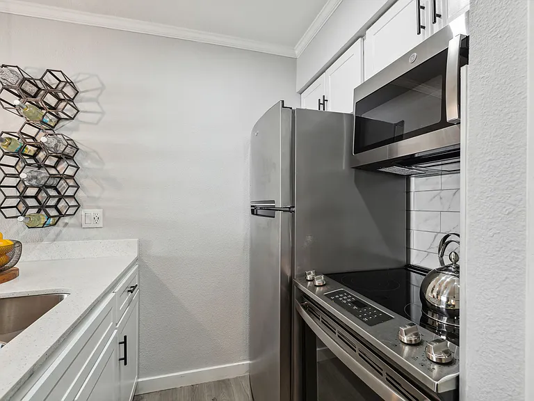 The Ace Apartments — Photo 18