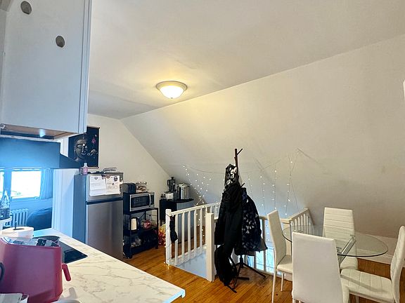 2nd image of 286 Fulton Ave Floor 2