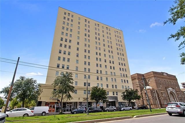 1st image of 1205 Saint Charles Ave APT 613