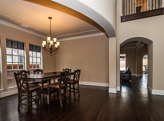 4th image of 419 Fountainview Dr