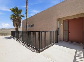2601 W Broadway Blvd