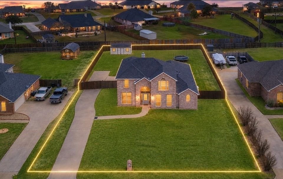 1st image of 513 Timberside Dr