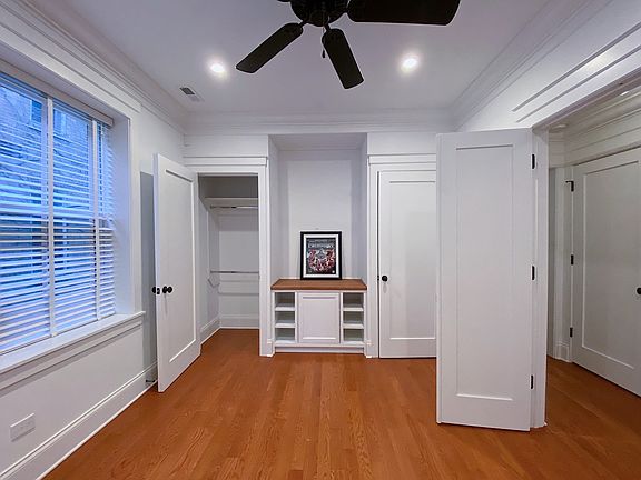 5th image of 746 W Belden Ave APT 2