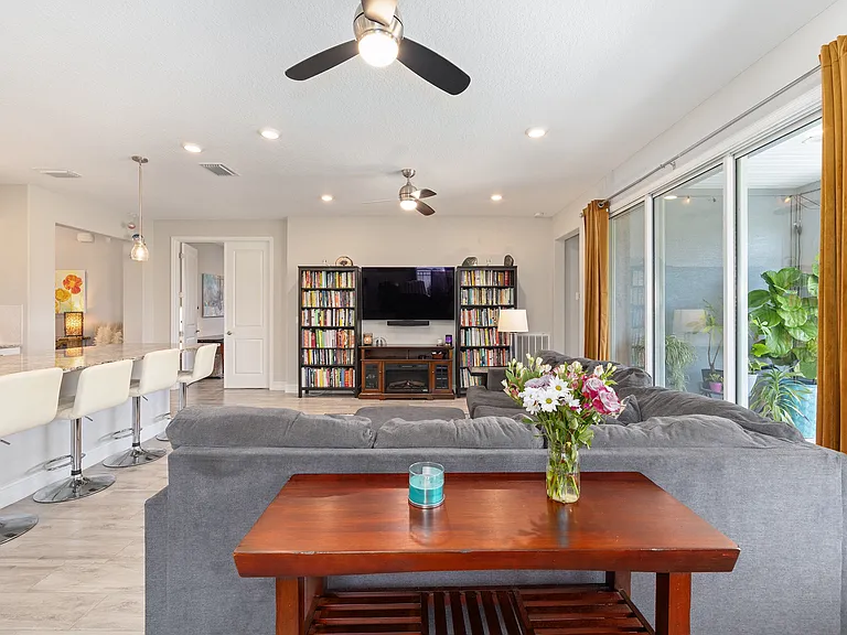 5529 NW 43rd Lane Rd — Photo 9