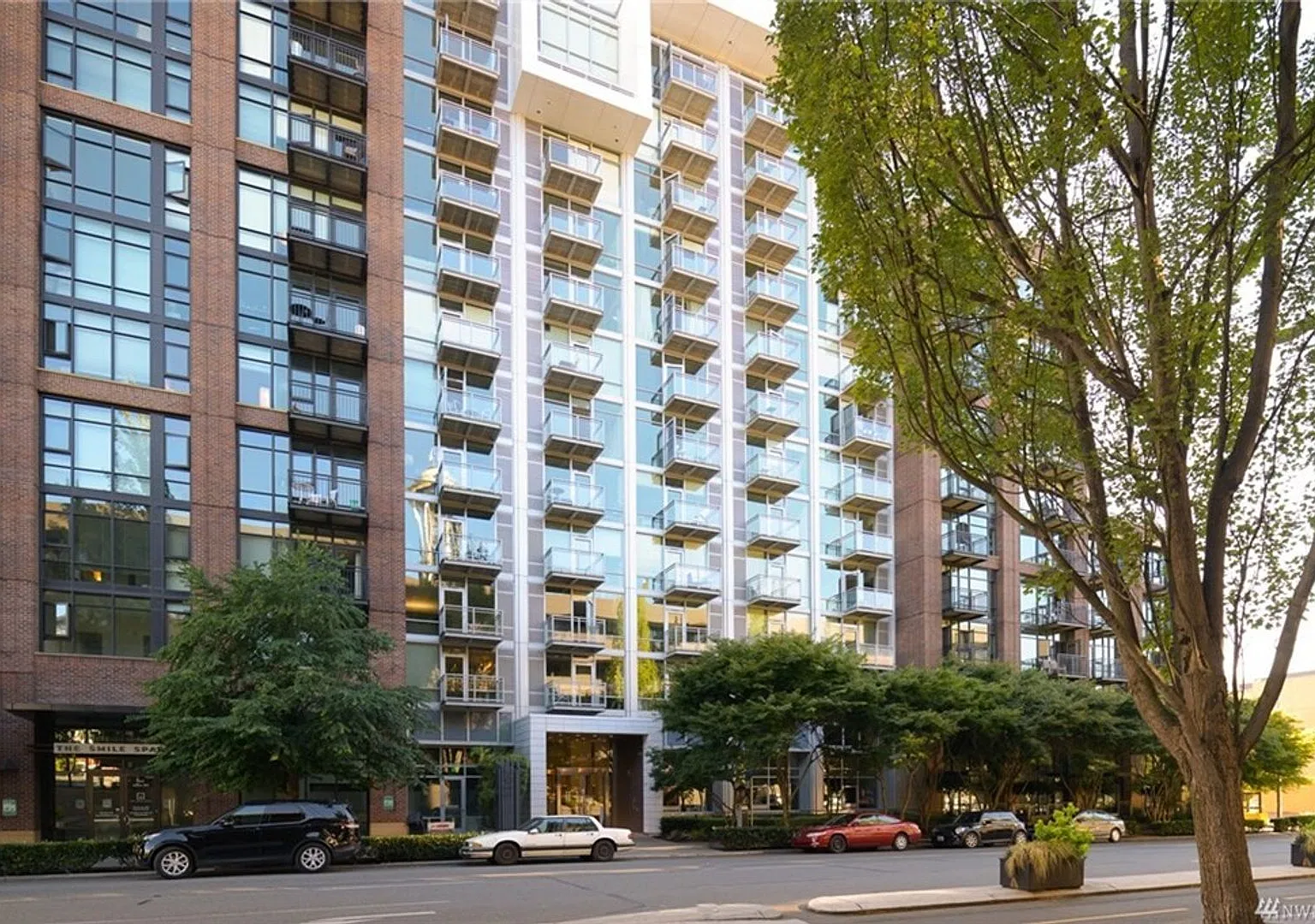 Views Views Views Floor to ceiling windows and views of Puget Sound! — Photo 1
