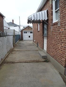 5th image of 8342 256th St