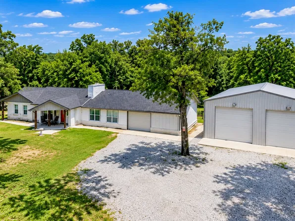 428773 E 1131st Rd, Porum, OK 74455
