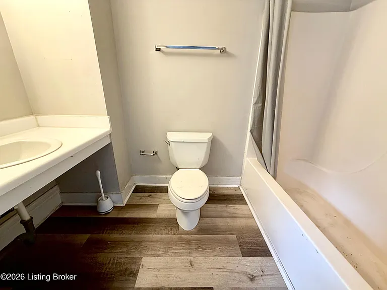 1107 E Kentucky St #3 — Photo 5