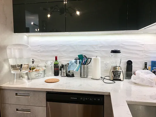 Rented by City Vista Inc | media 60