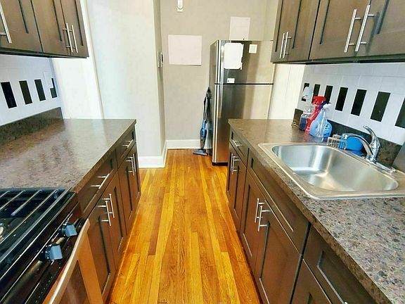 2nd image of 21-67 27th St #Cc2