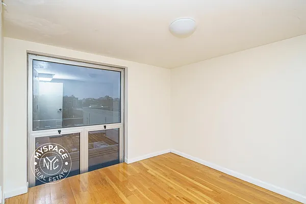 Rented by MySpaceNYC | media 8