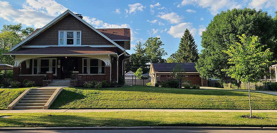 1st image of 413 Wiltshire Blvd