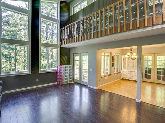 4th image of 29513 NE Hammond Ct