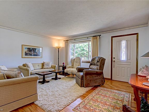 3rd image of 19309 Kilson Ave
