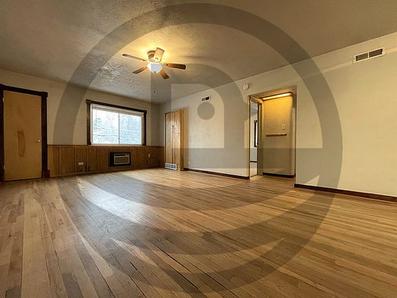 5th image of 1620 N Colorado Blvd Unit 7