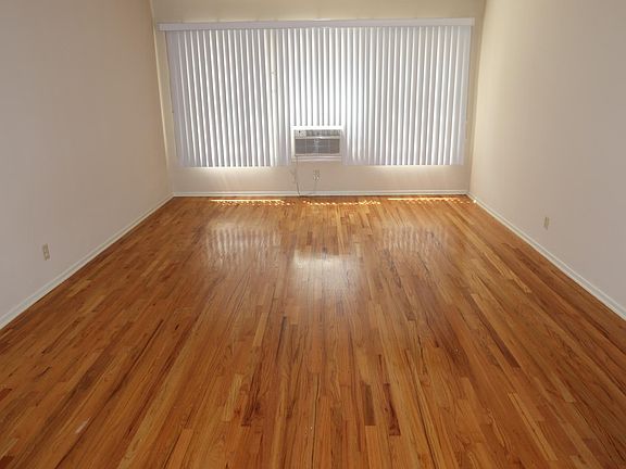 2nd image of 1027 S Wooster St APT 6