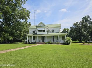 208 N Main St, Kelford, NC 27847