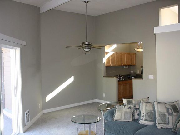 4th image of 15821 NE Leary Way APT C215