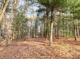 5490 W Oak Ridge Dr, Ludington, MI 49431