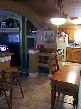 4th image of 348 Lucero Ln