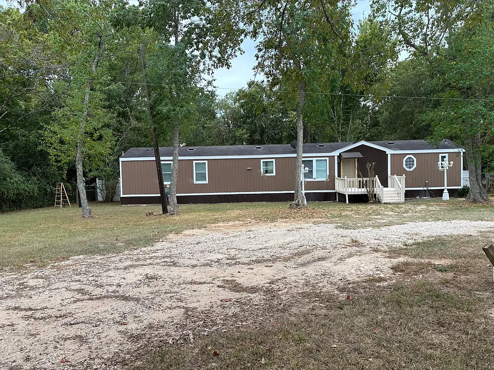 9677 Longstreet Rd
