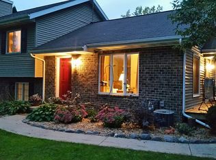 1061 Schwartz Rd, Pulaski, WI 54162