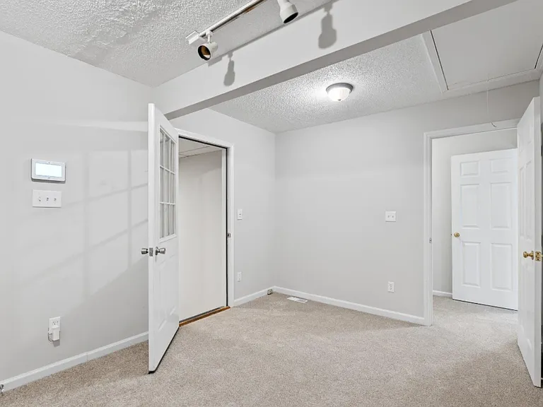 5 Townes Creek Ct — Photo 13