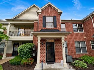 1038 Swift Rd UNIT 2B, Glen Ellyn, IL 60137