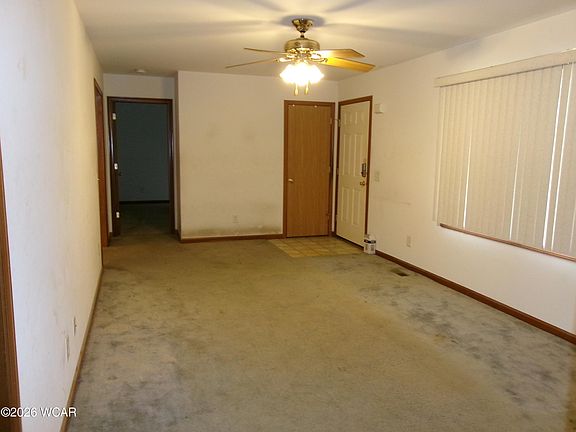 4th image of 2407 E Breese Rd