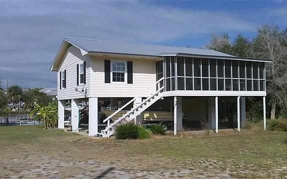 2nd image of 32 Blue Heron Way