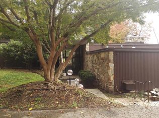 2800 S George St, York, PA 17403