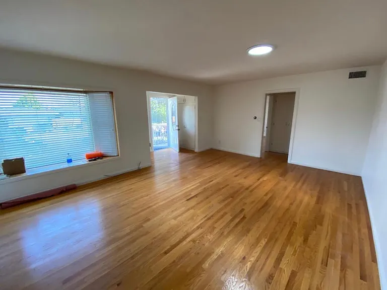 5354 E Falls View Dr — Photo 3