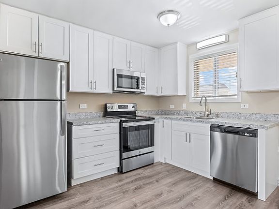 2nd image of 9959-10021 S Cicero Ave #5312172