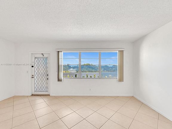 5th image of 4026 Ellesmere #4026-B