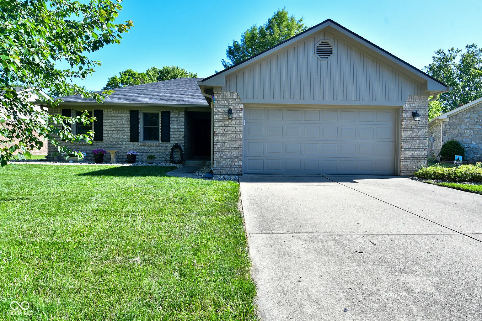 5502 Char Dr photo 1