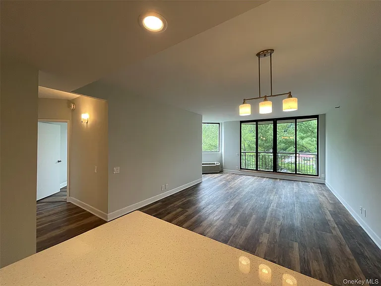 50 E Hartsdale Ave #2H — Photo 2