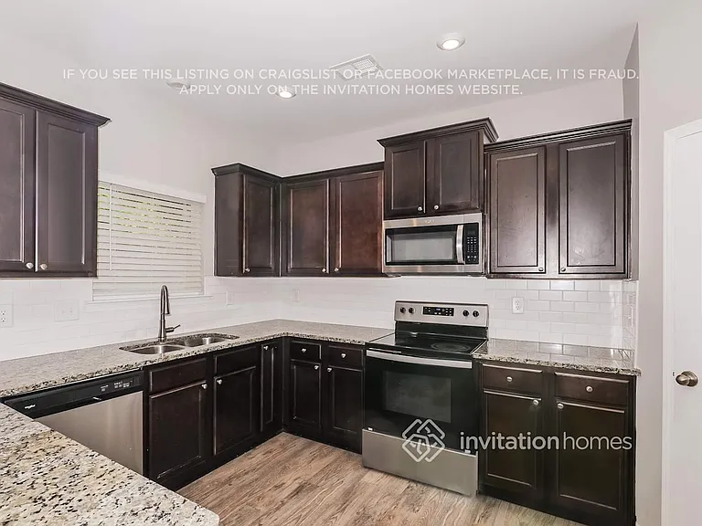 312 Stallings Dr — Photo 8