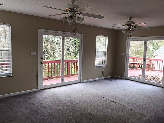 4th image of 11109 Thornton Dr