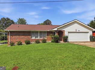 42 Charles St, Toccoa, GA 30577