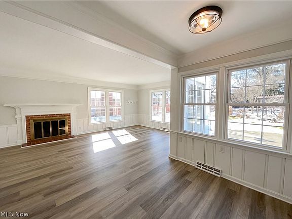 3rd image of 2330 Thurmont Rd