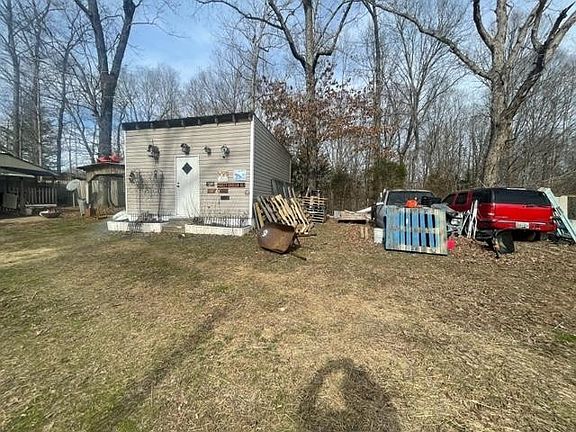 2nd image of 164 Palm Meadow Ln
