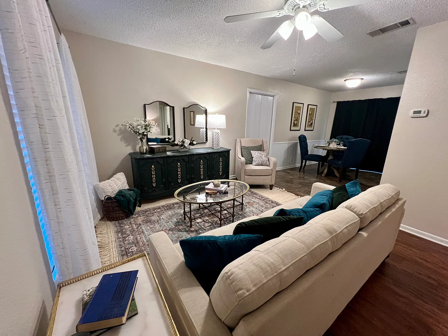 2 bed, 1000 sqft, $1,500 — Photo 3