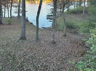 1 S Lake Dr, Hillsboro, MO 63050