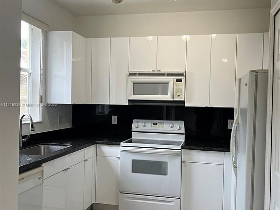 5th image of 24371 SW 108th Pl #24371