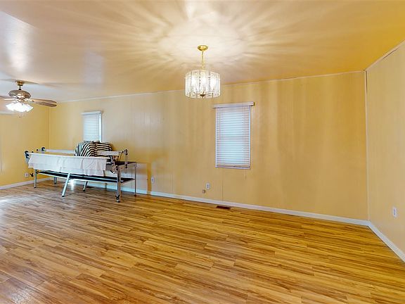 4th image of 1236 Murrow St